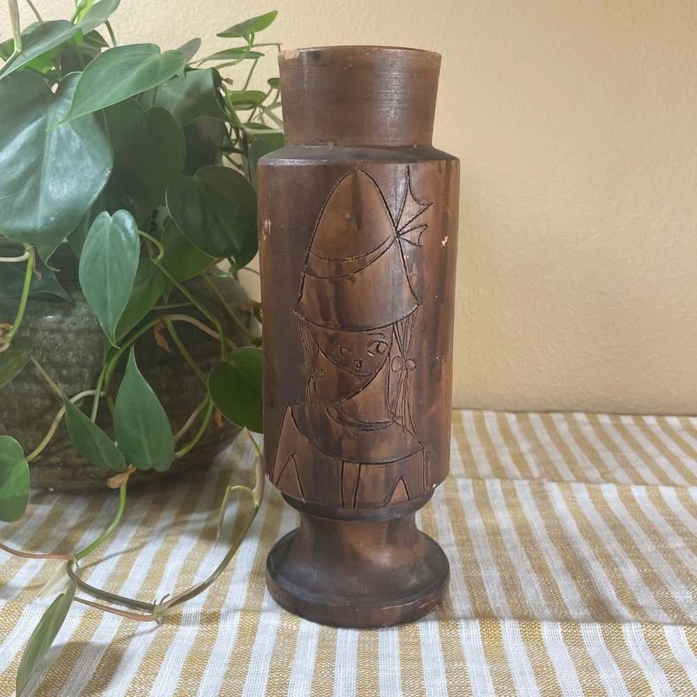 Mid Century Vintage Italian Pottery Vase Etched Figure Of Lady